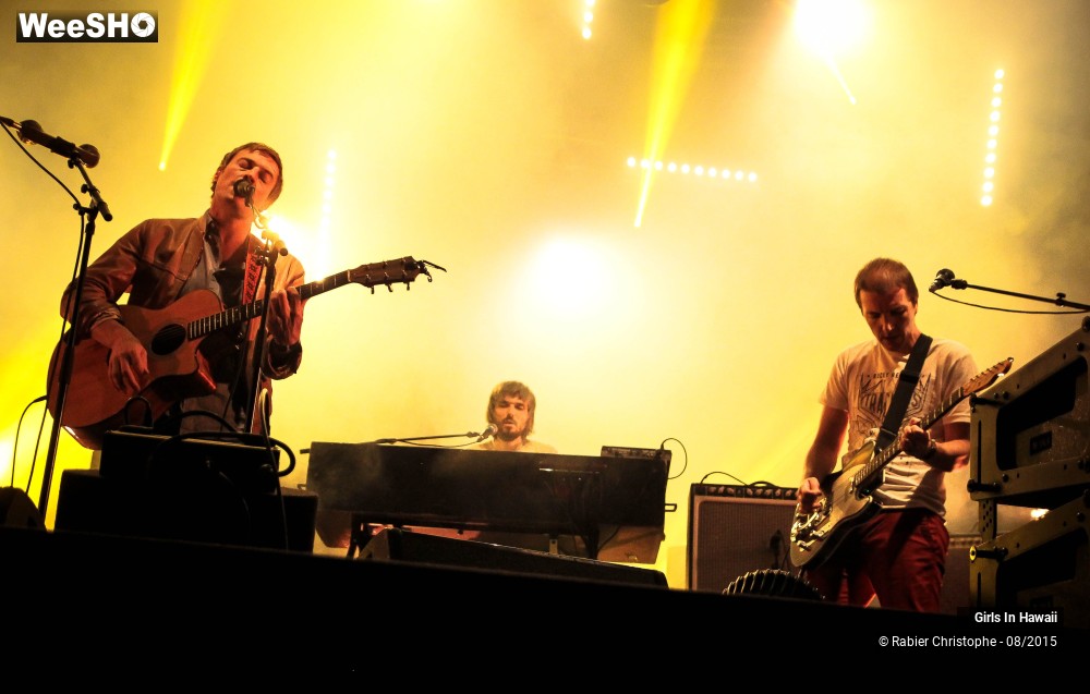 6/20 photos du spectacle Girls in Hawaii