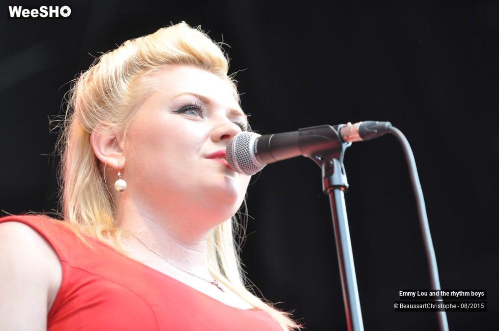 17/23 photos du spectacle Emmy Lou and the Rhythm Boys