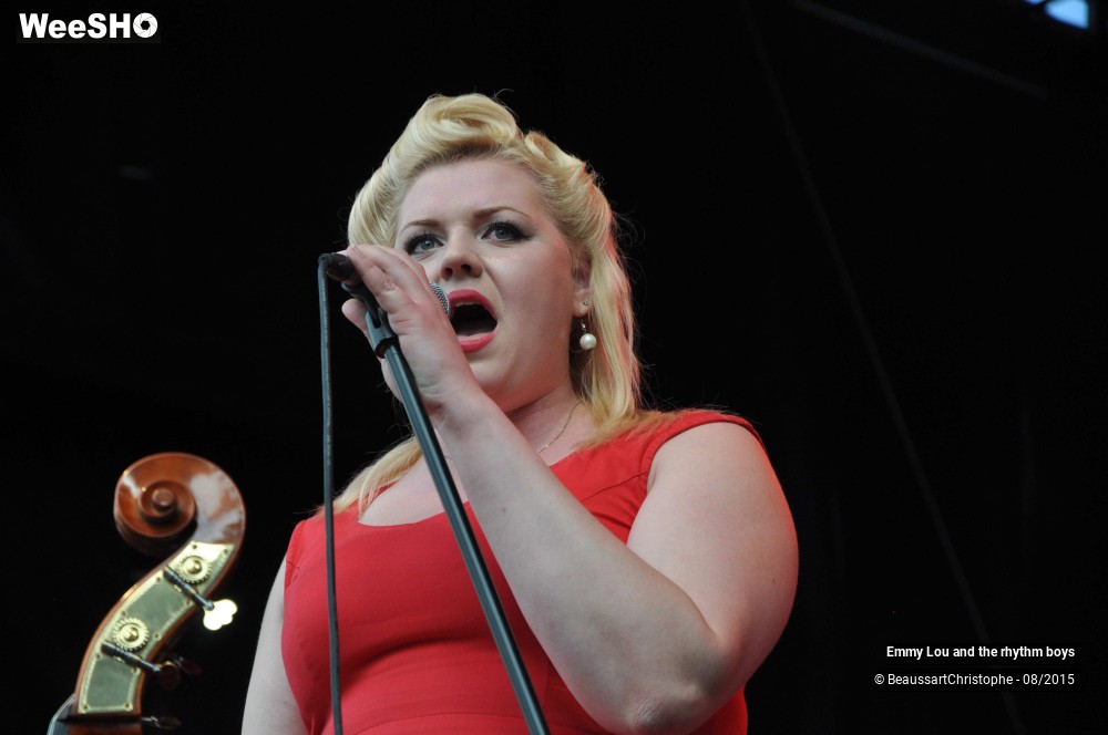 18/23 photos du spectacle Emmy Lou and the Rhythm Boys