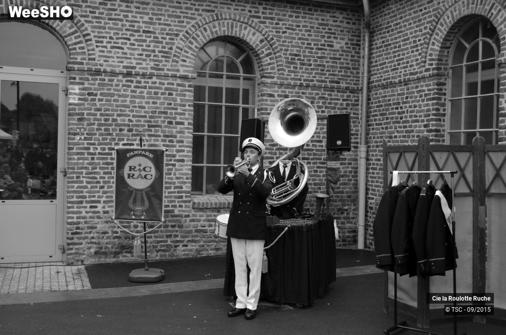 2/32 photos du spectacle La Fanfare Ric-Rac
