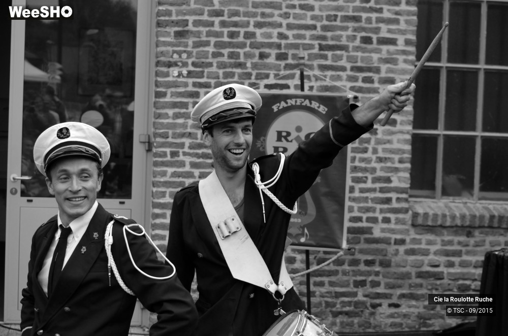 13/32 photos du spectacle La Fanfare Ric-Rac