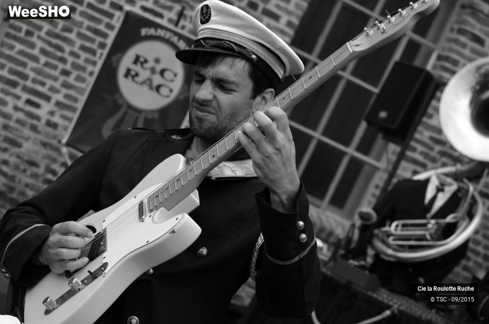 17/32 photos du spectacle La Fanfare Ric-Rac
