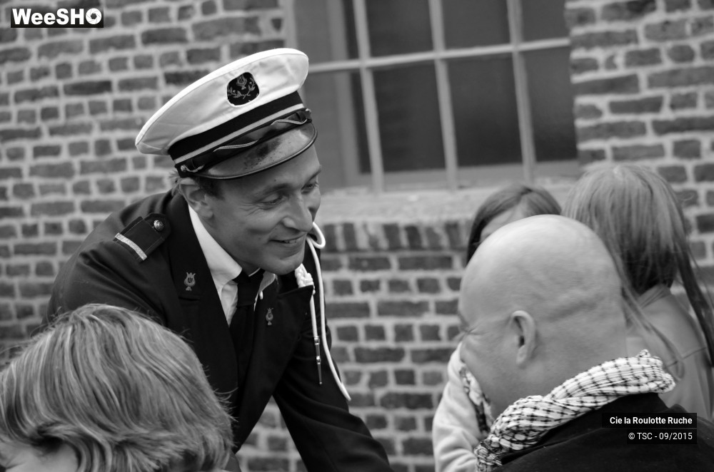 25/32 photos du spectacle La Fanfare Ric-Rac
