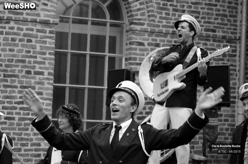 32/32 photos du spectacle La Fanfare Ric-Rac