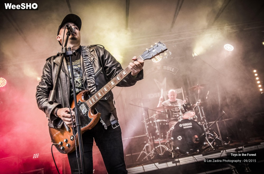 5/17 photos du spectacle Toys in the Forest
