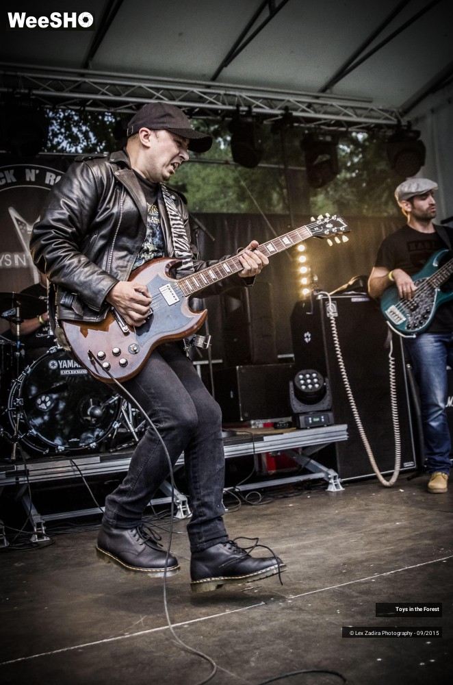 8/17 photos du spectacle Toys in the Forest