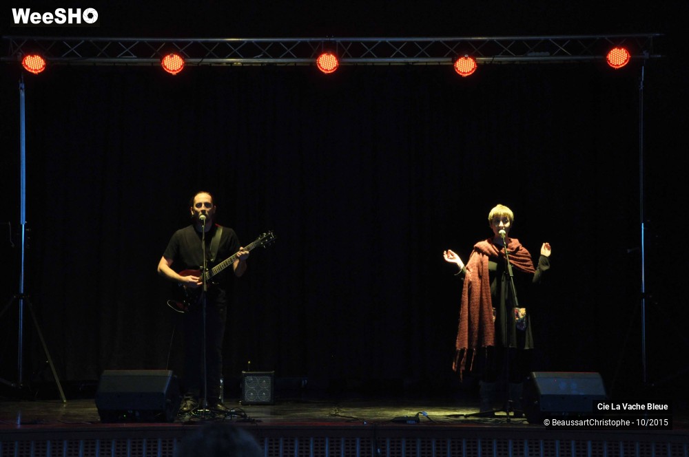 35/43 photos du spectacle De Deux Choses Lune