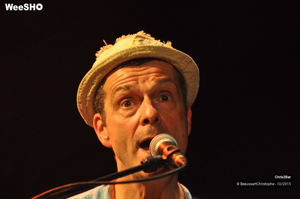 30/35 photos du spectacle Chris2Bar