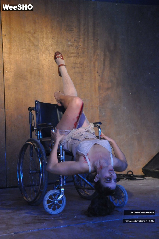 11/24 photos du spectacle Stéri-Strip,  Le Cabaret des Culottées