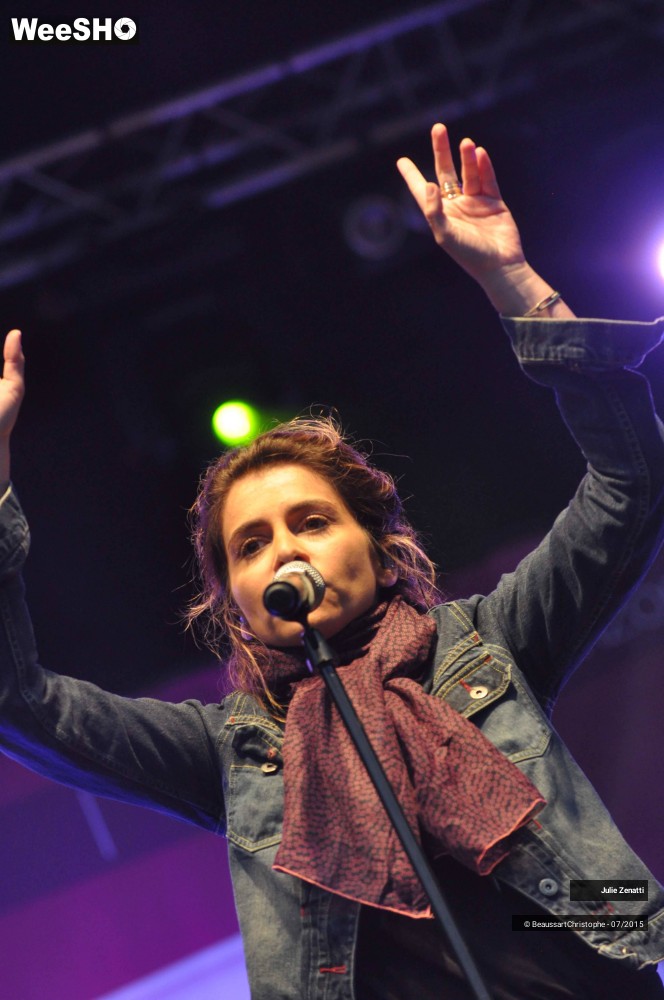 17/34 photos du spectacle Julie Zenatti