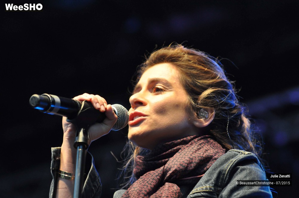 22/34 photos du spectacle Julie Zenatti
