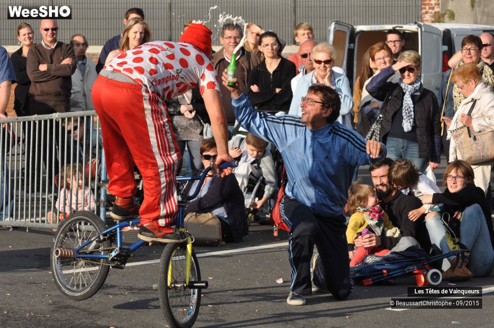 8/47 photos du spectacle Risquer, c'est leur métier