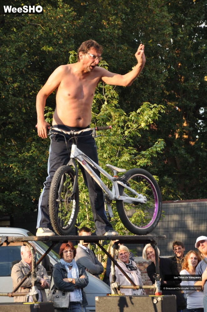 19/47 photos du spectacle Risquer, c'est leur métier