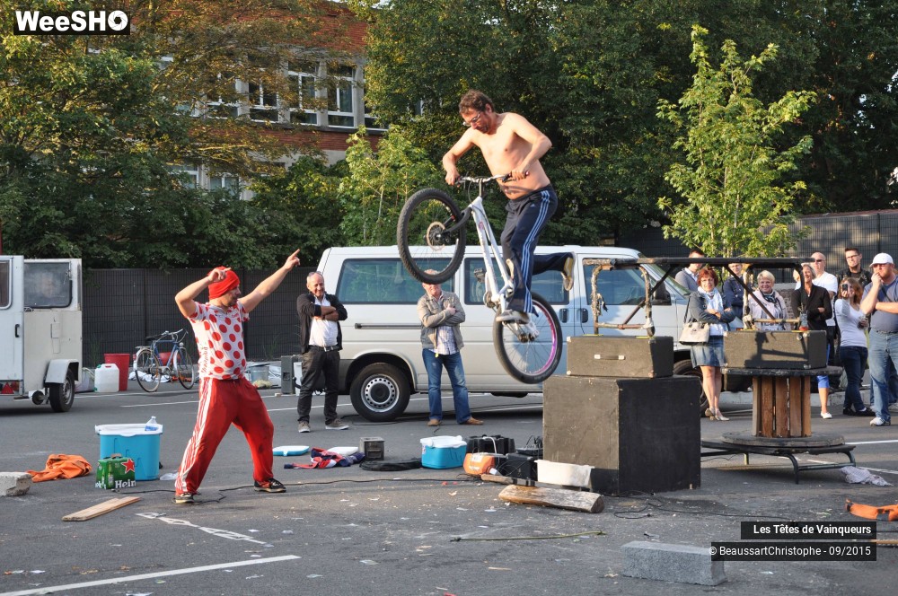 28/47 photos du spectacle Risquer, c'est leur métier