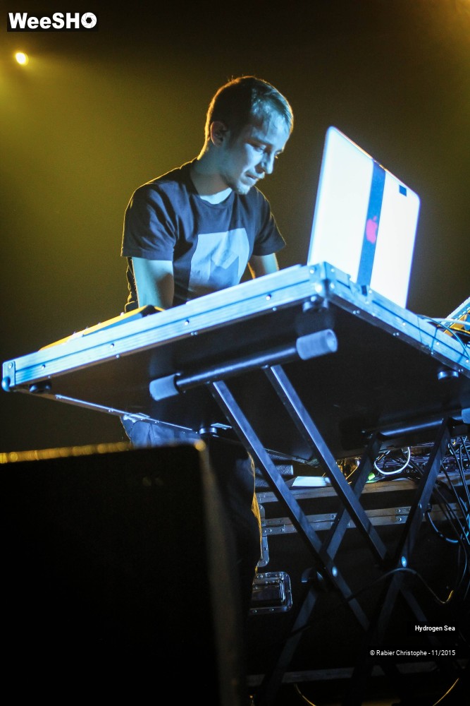 9/25 photos du spectacle Hydrogen Sea