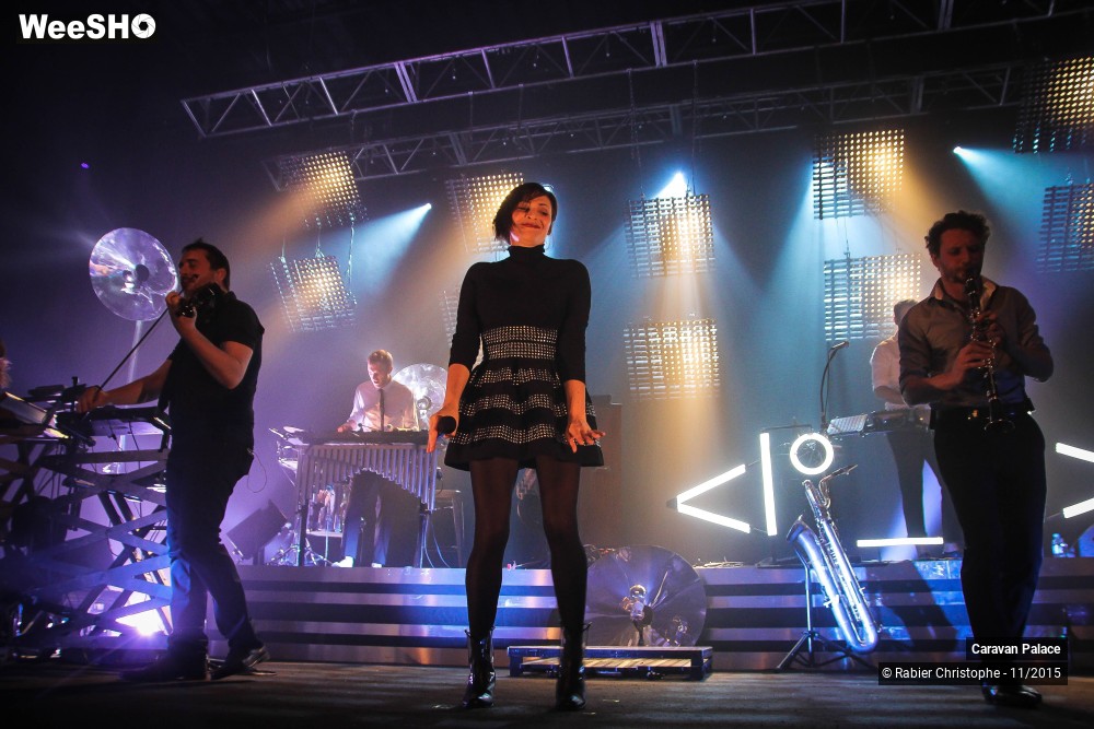 4/44 photos du spectacle Caravan Palace