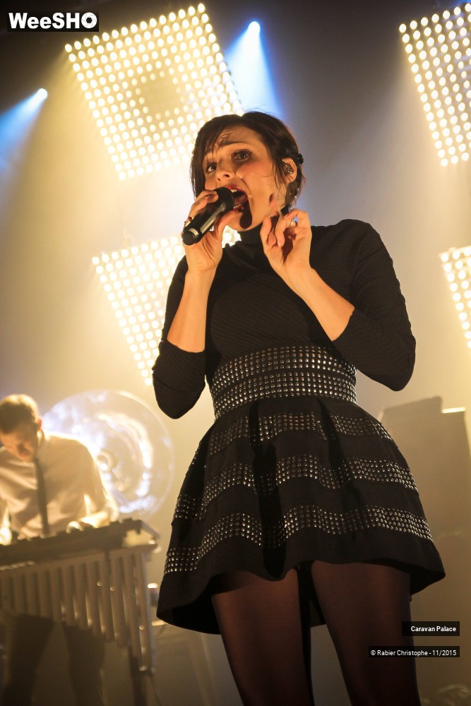 17/44 photos du spectacle Caravan Palace
