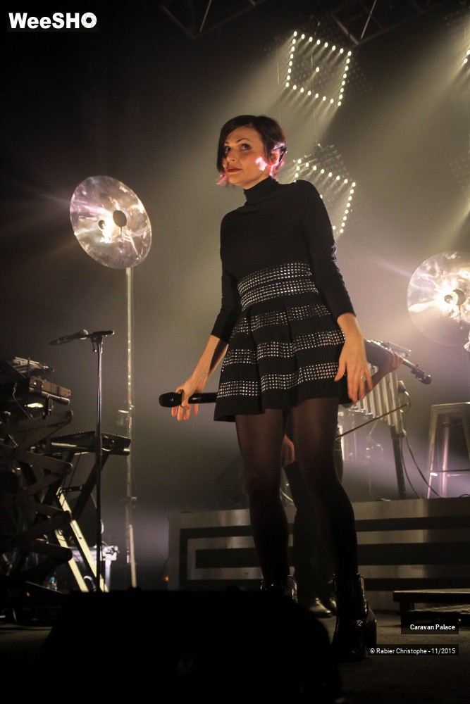 19/44 photos du spectacle Caravan Palace