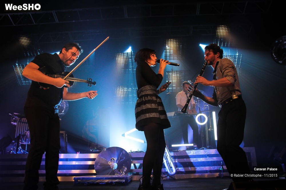 31/44 photos du spectacle Caravan Palace