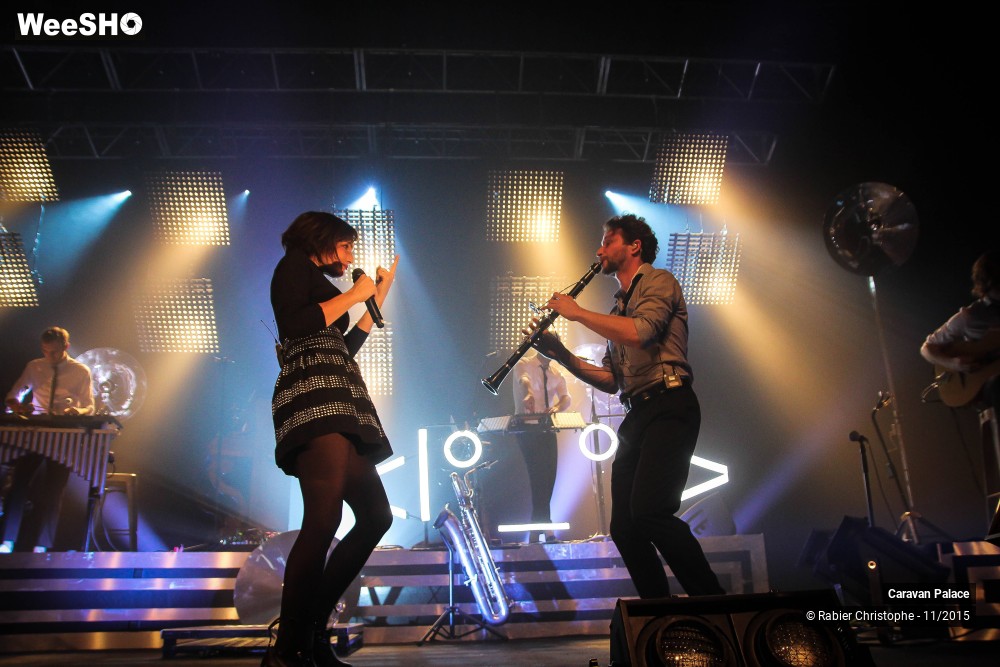 32/44 photos du spectacle Caravan Palace