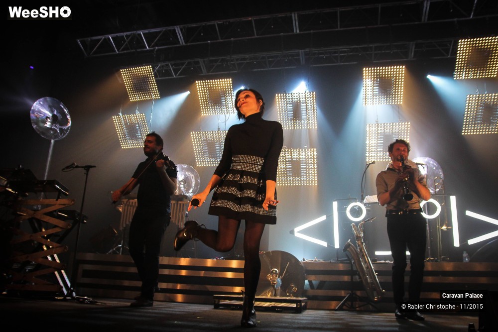 33/44 photos du spectacle Caravan Palace