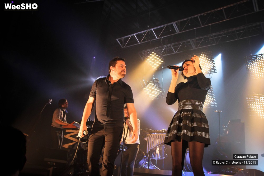37/44 photos du spectacle Caravan Palace