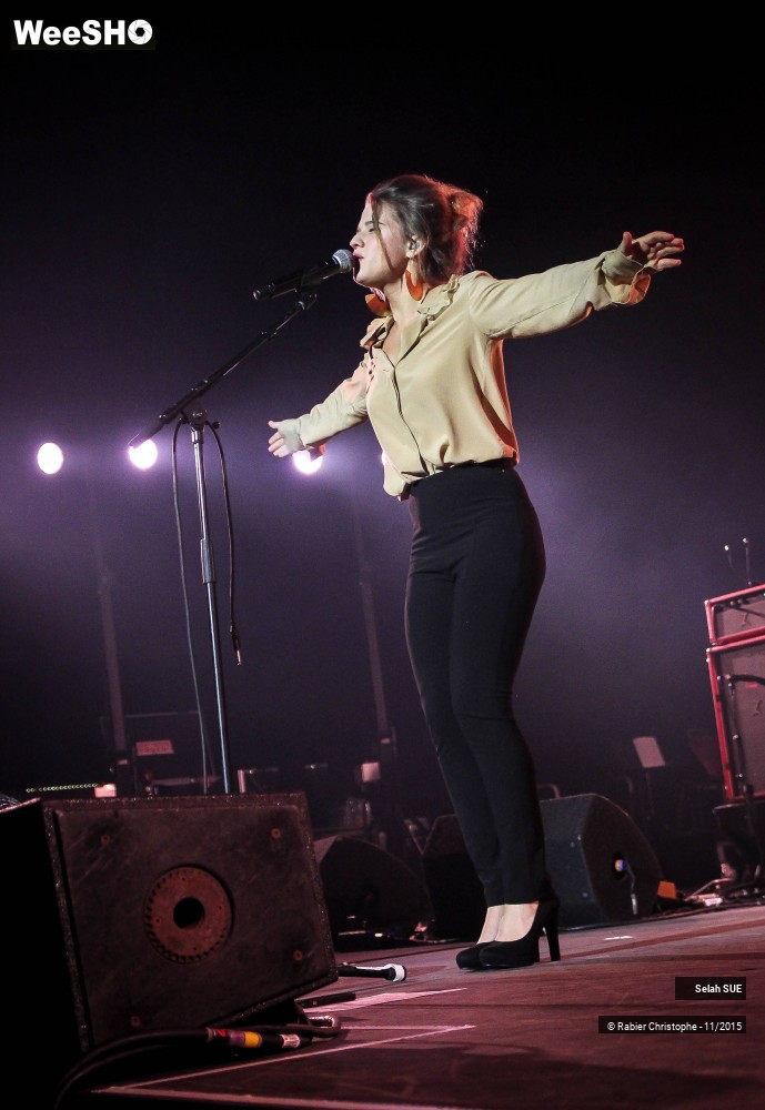 3/7 photos du spectacle Selah Sue