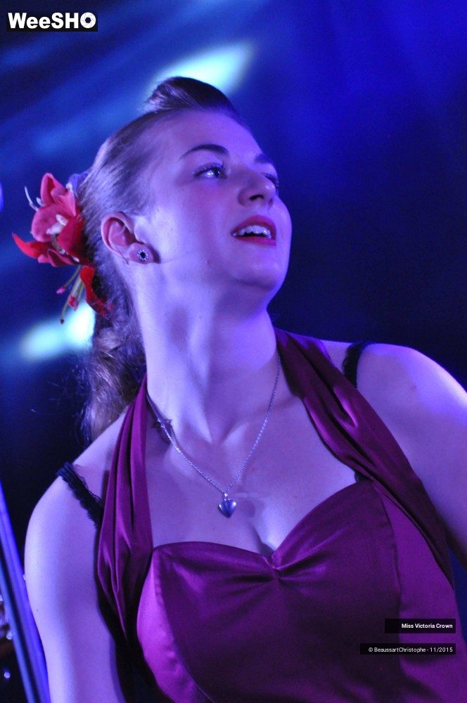 17/48 photos du spectacle Miss Victoria Crown