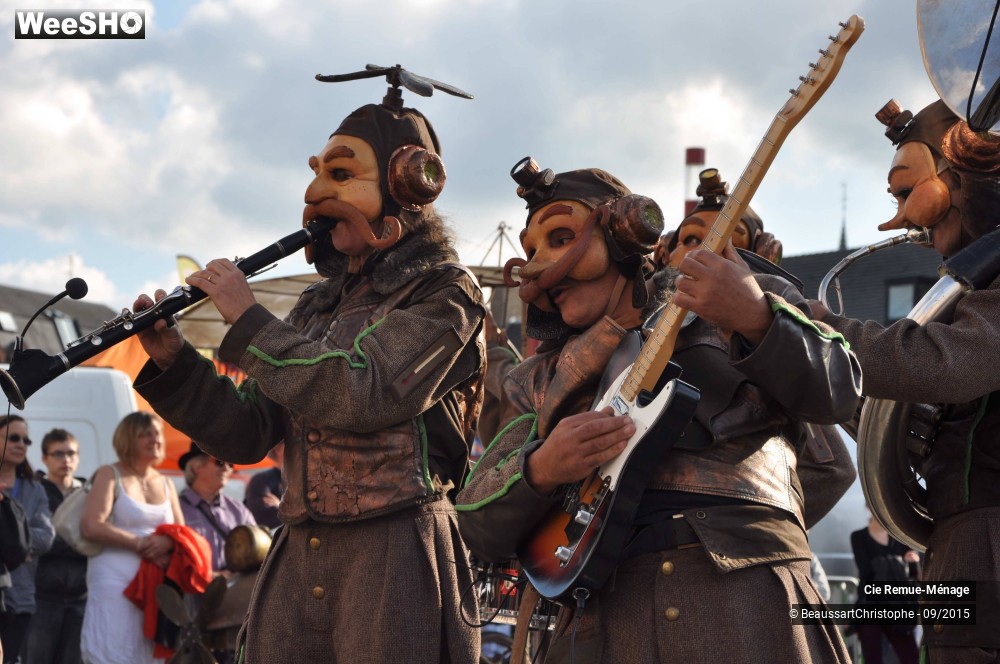 3/43 photos du spectacle Les Fous Volants
