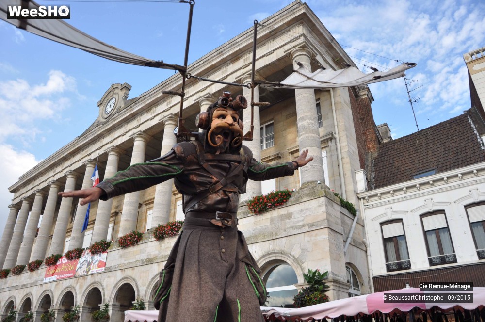 10/43 photos du spectacle Les Fous Volants