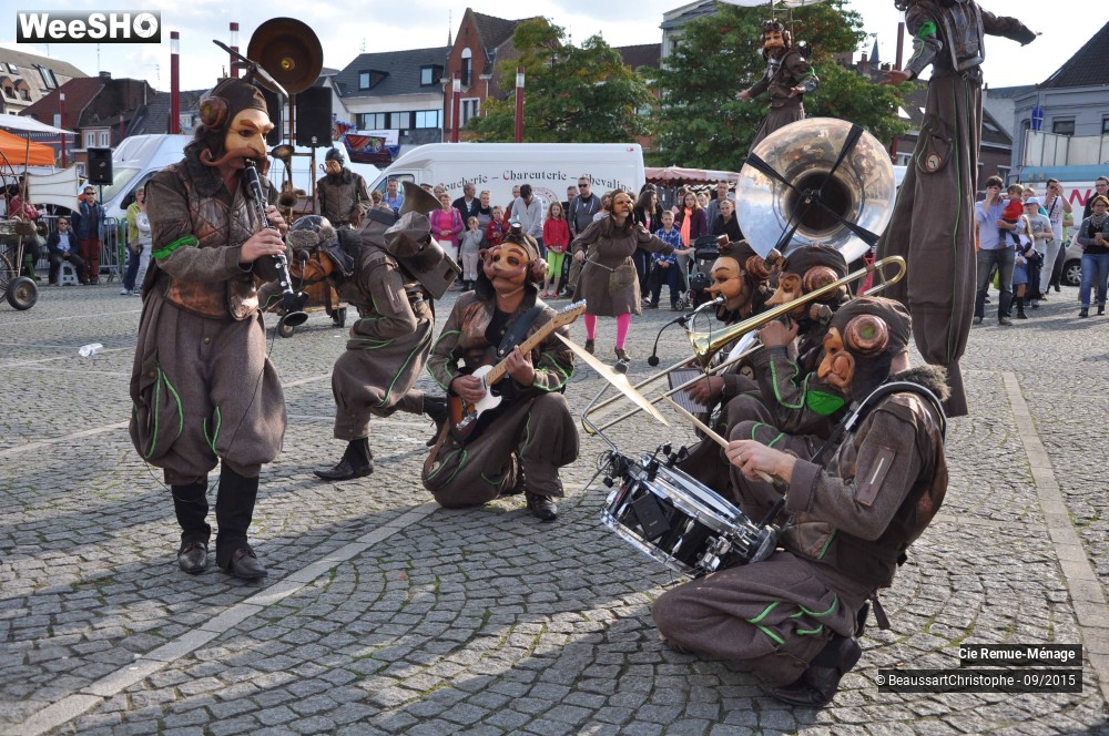 25/43 photos du spectacle Les Fous Volants