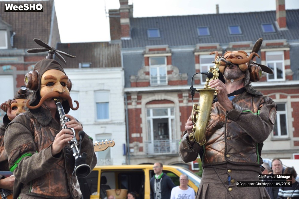 32/43 photos du spectacle Les Fous Volants