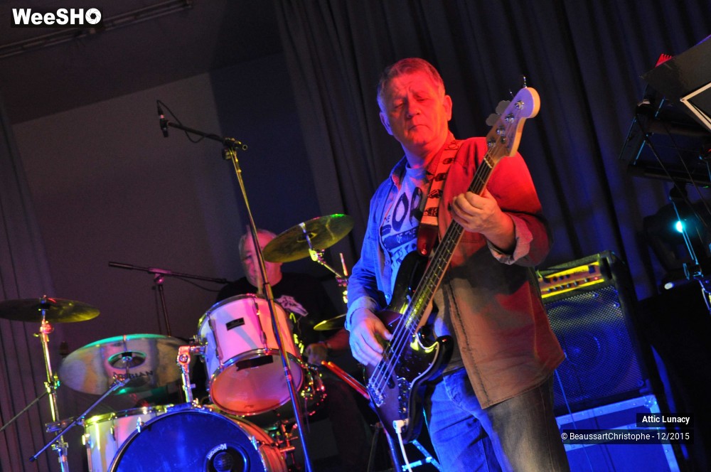 5/30 photos du spectacle Attic Lunacy