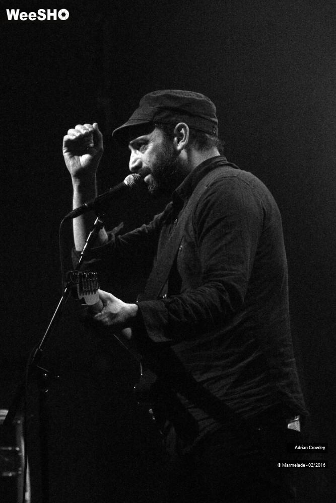 16/23 photos du spectacle Adrian Crowley