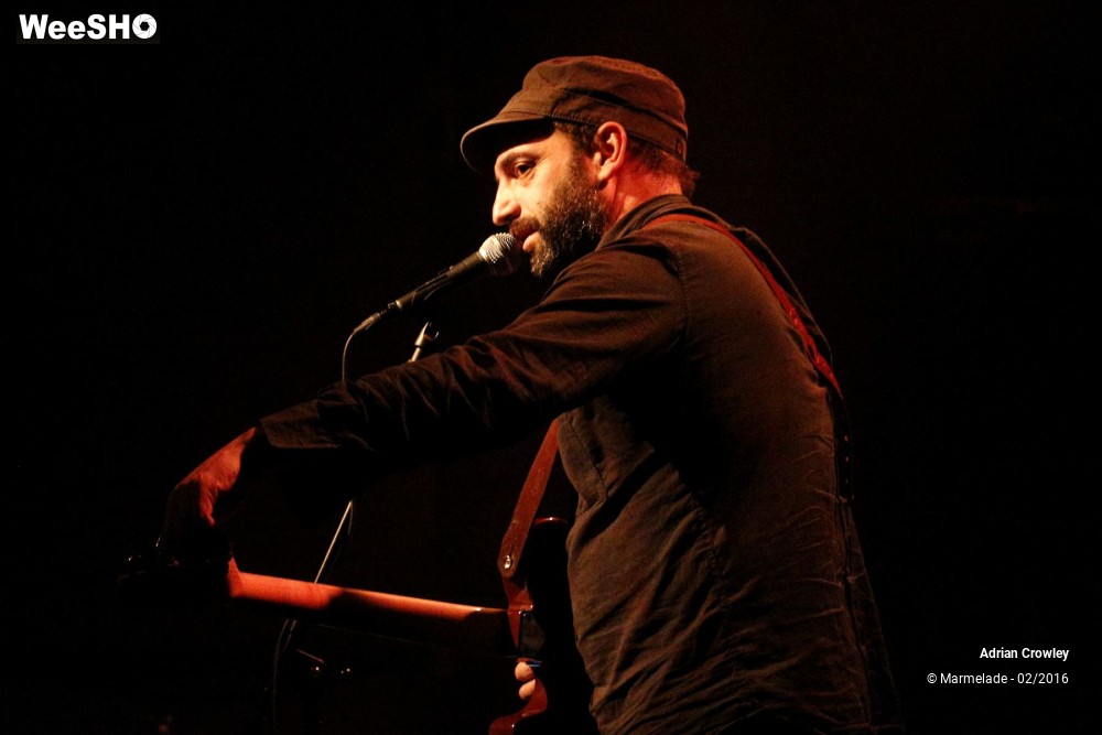 20/23 photos du spectacle Adrian Crowley