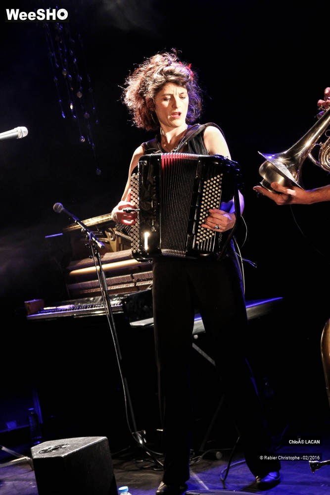 19/39 photos du spectacle Chloé Lacan