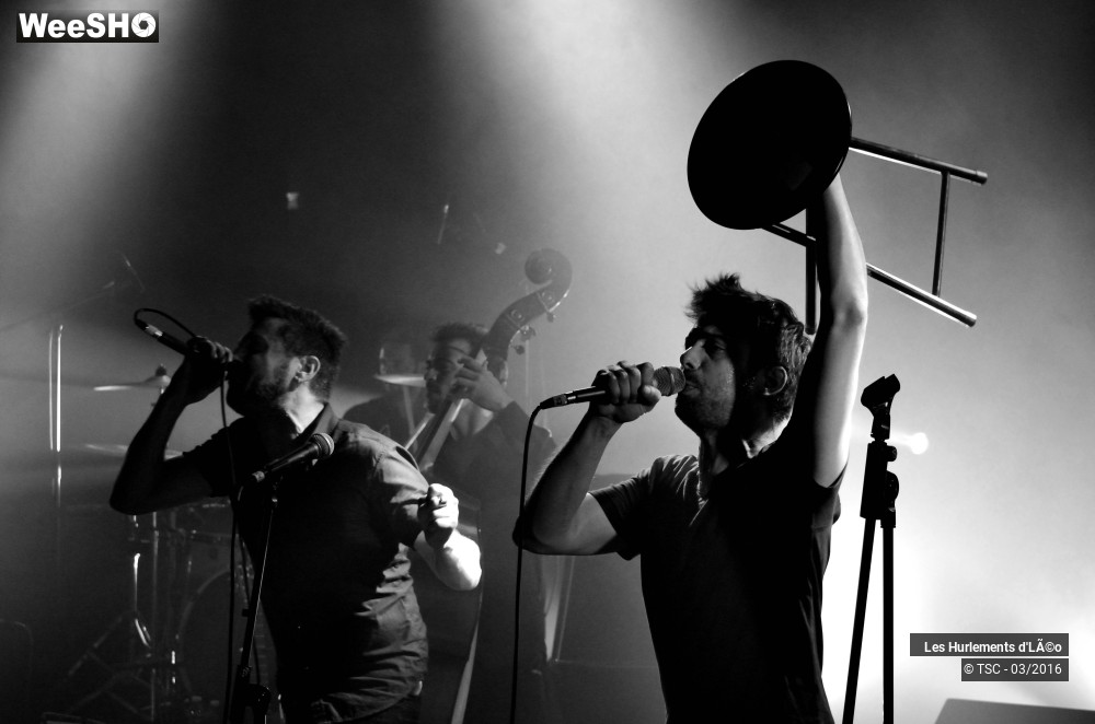 2/31 photos du spectacle Les hurlements d'léo chante Mano Solo