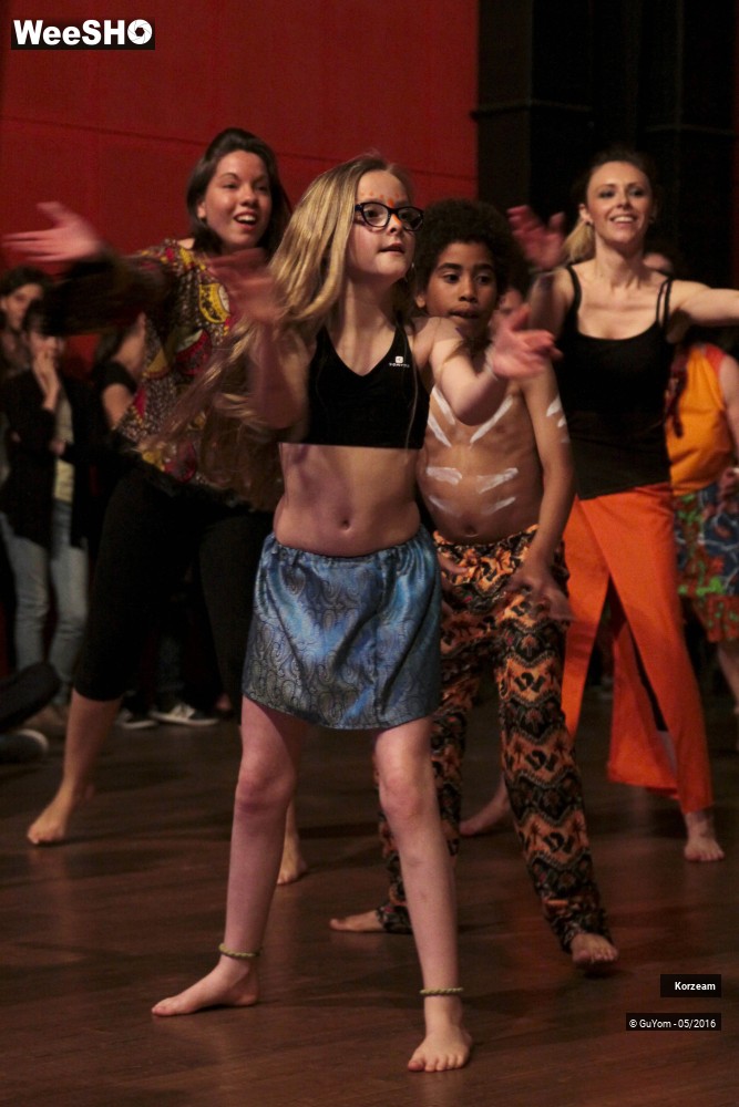 28/46 photos du spectacle Big Bal Africain Danse