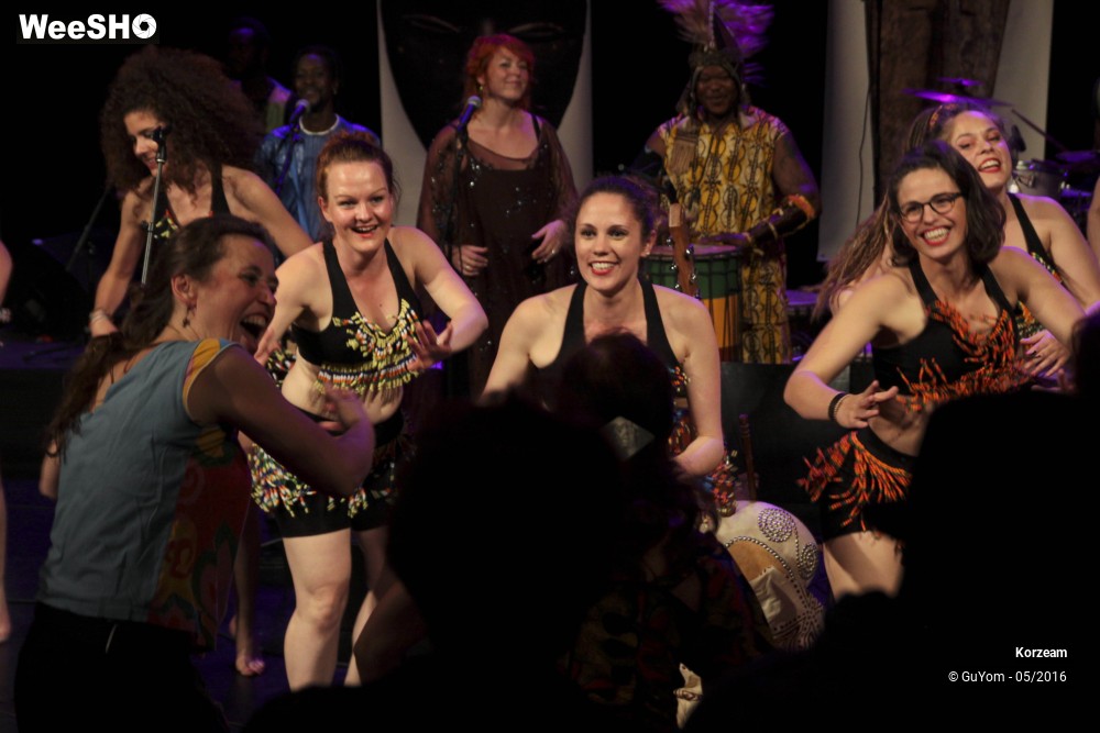 44/46 photos du spectacle Big Bal Africain Danse