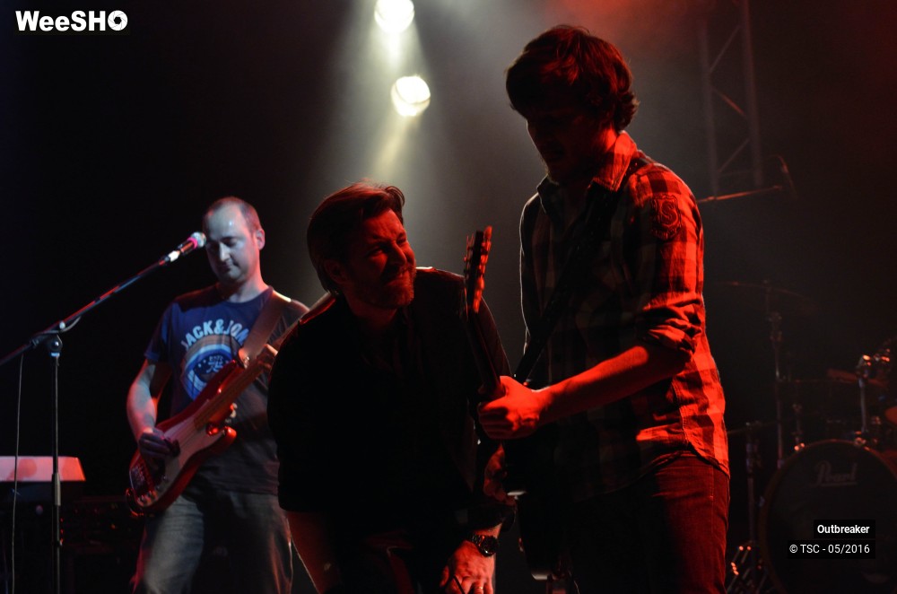 1/10 photos du spectacle Outbreaker