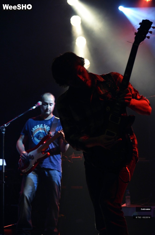 10/10 photos du spectacle Outbreaker