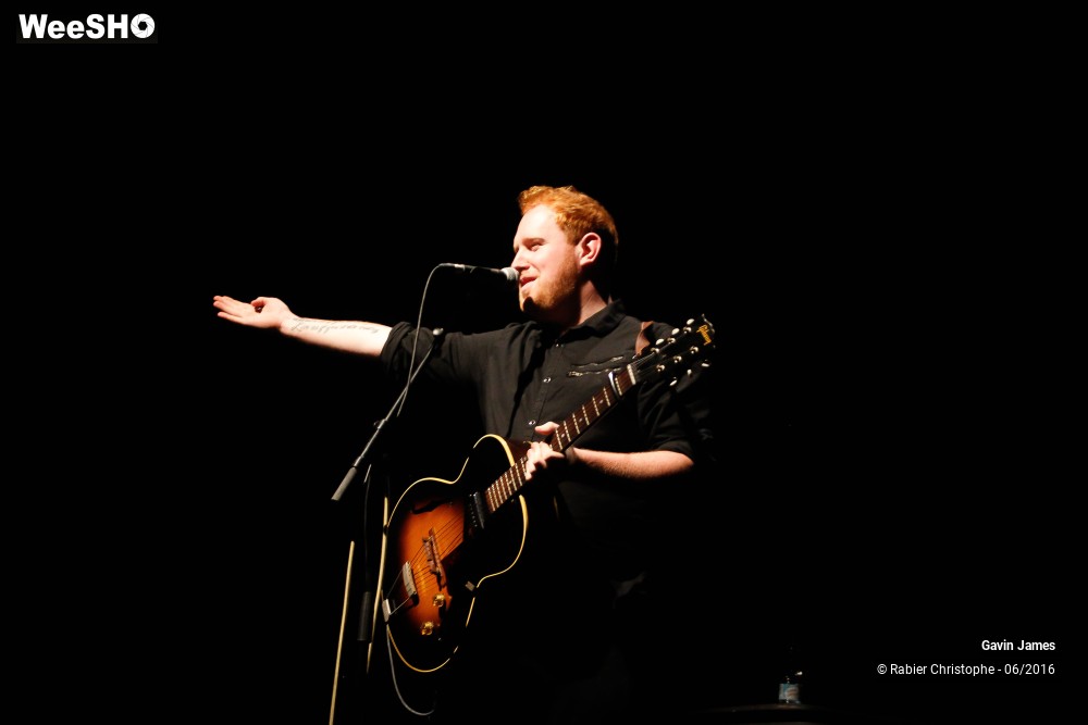 19/19 photos du spectacle Gavin James