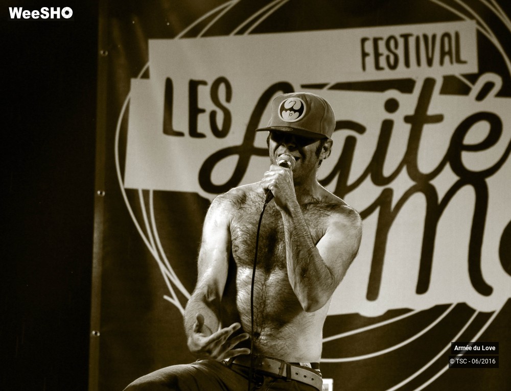 5/32 photos du spectacle Armée du Love