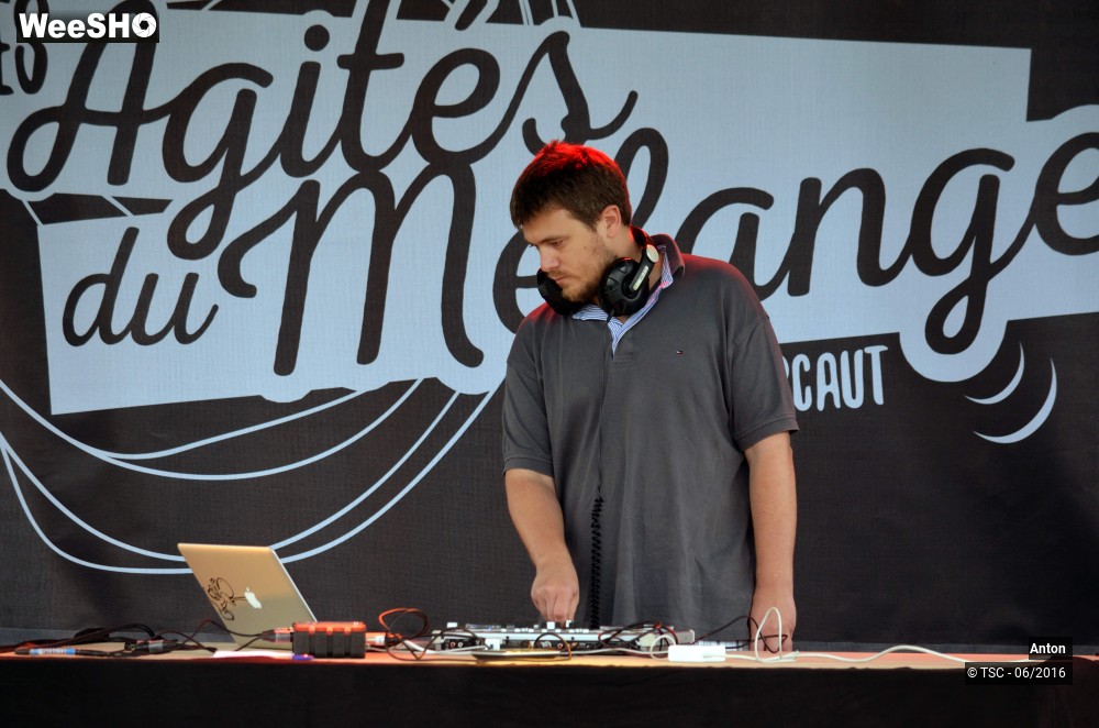 5/9 photos du spectacle Anton