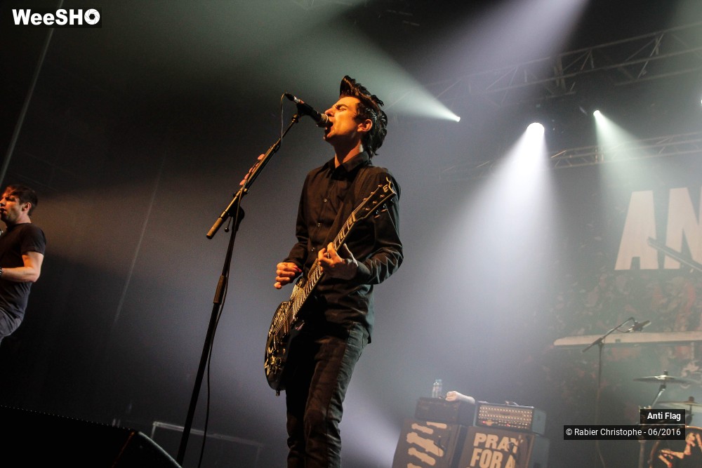 12/45 photos du spectacle Anti Flag