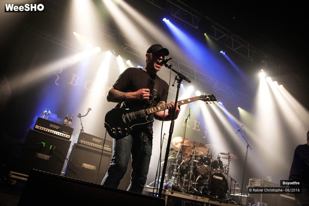 19/30 photos du spectacle Boysetfire