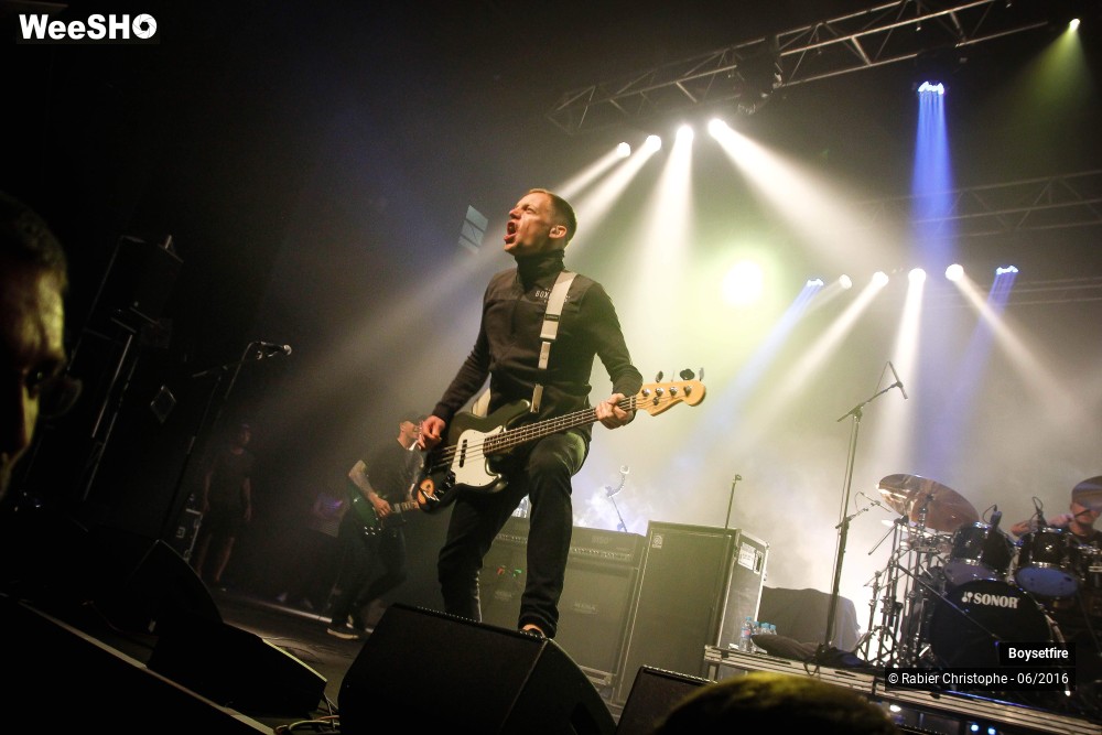 23/30 photos du spectacle Boysetfire