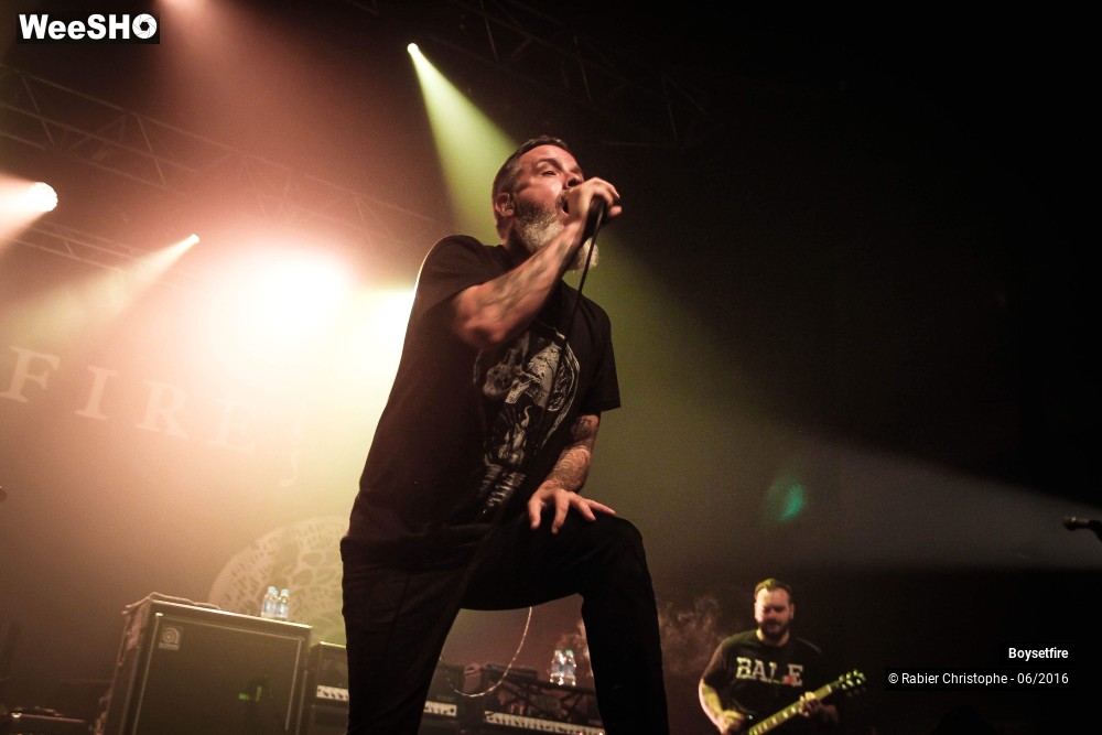 24/30 photos du spectacle Boysetfire
