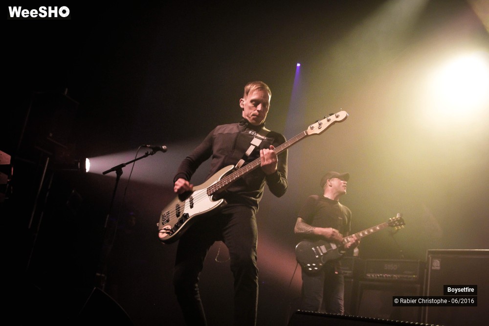 25/30 photos du spectacle Boysetfire