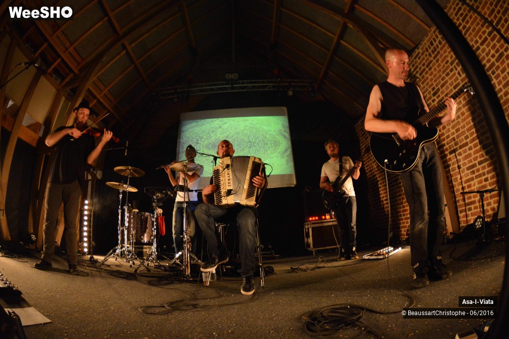 9/32 photos du spectacle Asa-I-Viata